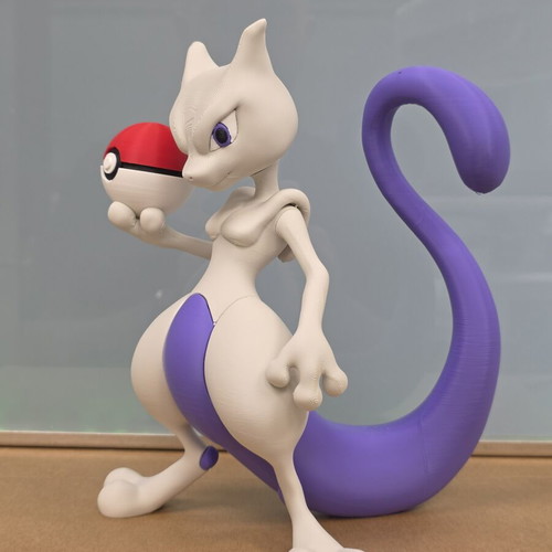Mewtwo figure like new, 21 cm