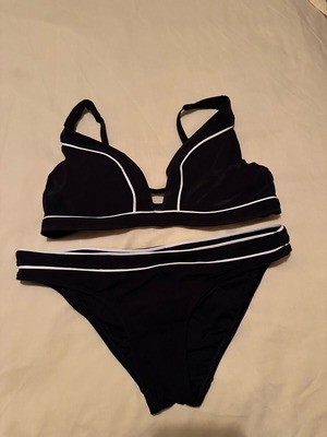 Γυναικείο μαγιό σετ Jets Swimwear Australia, μαύρο με λευκές λεπτομέρειες, small