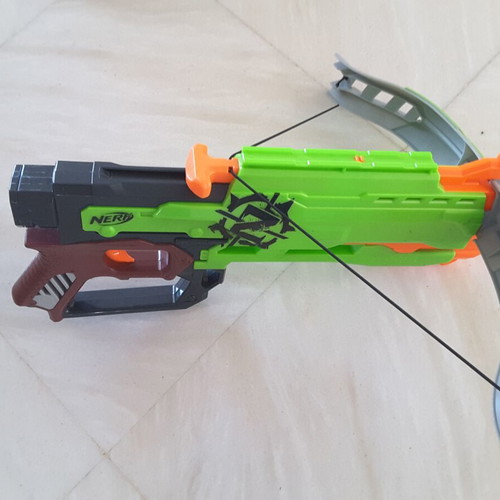 Plastic Toy Guns with Foam Darts and Accessories like new