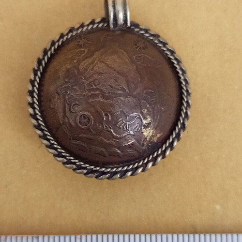 Tibetan pendant with bagua used, antique, rare