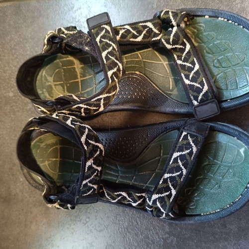 Hiking sandals size 38 used, green and black adjustable straps