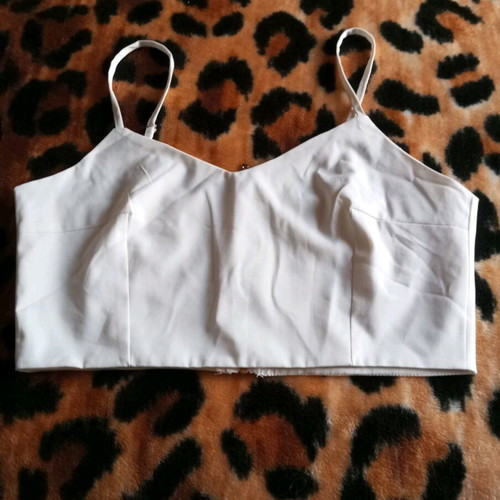 Top white with back zipper like new, size S