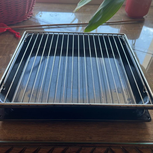Oven trays and grill used, set of 4 pieces