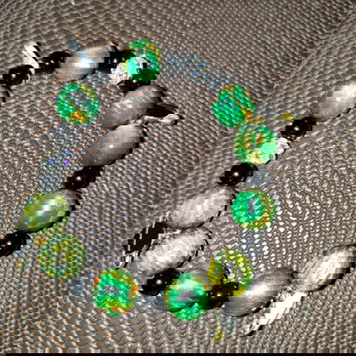 Χειροποίητο βραχιόλι με χάντρες και charm πολύχρωμο, καινούργιο