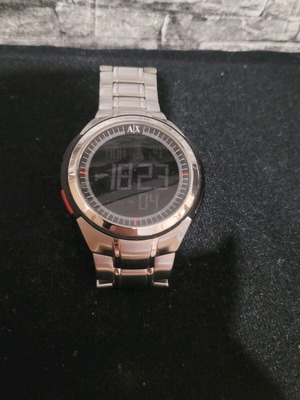 Ψηφιακό ρολόι Armani Exchange από ανοξείδωτο ατσάλι με μπρασελέ