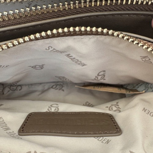 Steve Madden crossbody bag like new, tan quilted