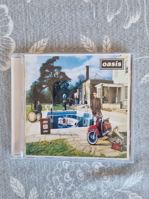Oasis Be Here Now CD used, 1997 rock album