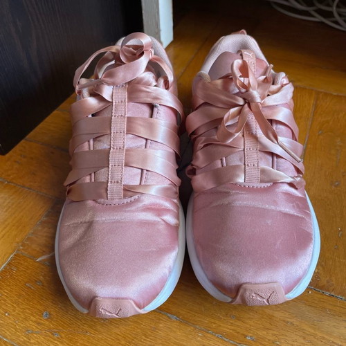 Puma satin sneakers used, size 36, dusky pink with ribbons