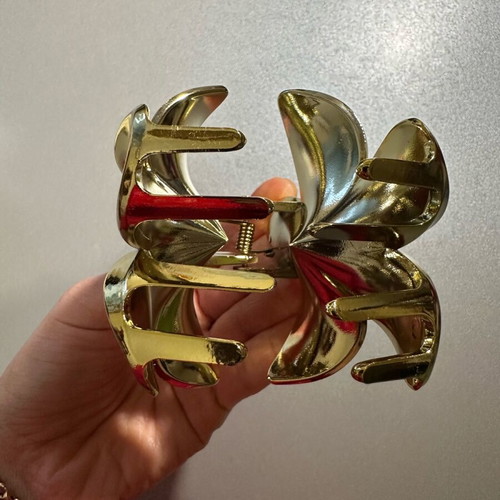 Flower hair clip new gold