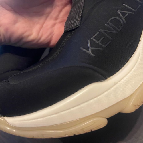 Sneakers Kendall + Kylie like new, size 38, black