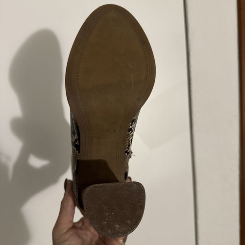 Mango ankle boots like new with wooden heel and snake pattern