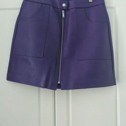Stradivarius skirt used, synthetic leather, purple, size 42
