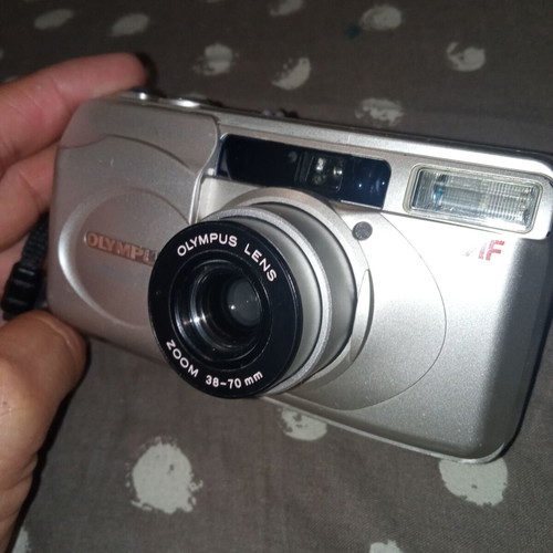 Olympus Superzoom 70G used camera for repair or spare parts