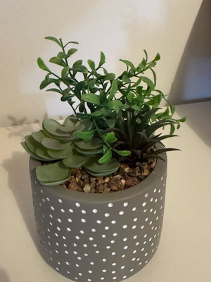 Decorative flowerpot