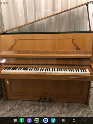 Ykrauha piano used, needs tuning, no damages