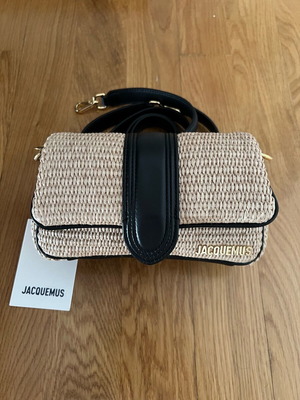 Jacquemus Bambimou Shoulder Bag ολοκαίνουργια, μπεζ με μαύρο δέρμα
