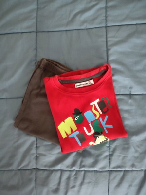 Set of long-sleeve children's pajamas used, size 4