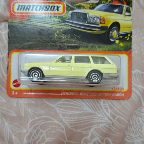 Matchbox Mercedes Benz Wagon toy car new collectible