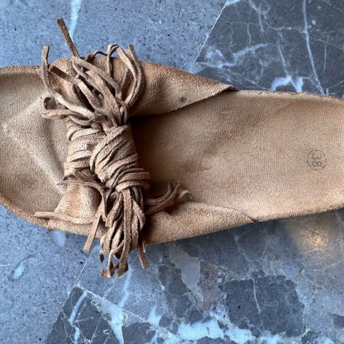 Fringed brown slippers size 38 like new