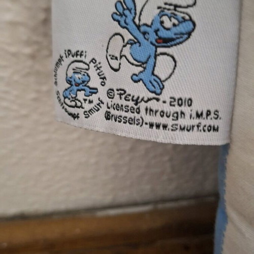 Smurfs decorative pillow 2010 like new with message