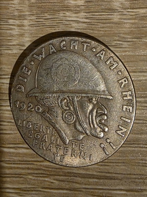 Replica German Medal 1920 Karl Goetz Die Schwarze Schande like new