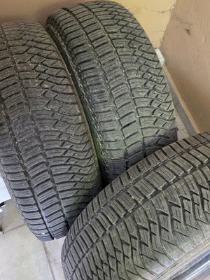 Kleber Citilander 225/70/16 all-season tires like new, set of 4
