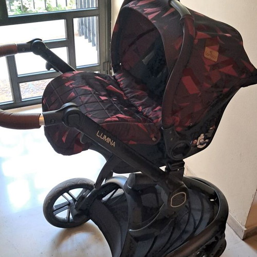 2 in 1 stroller like new, easy folding