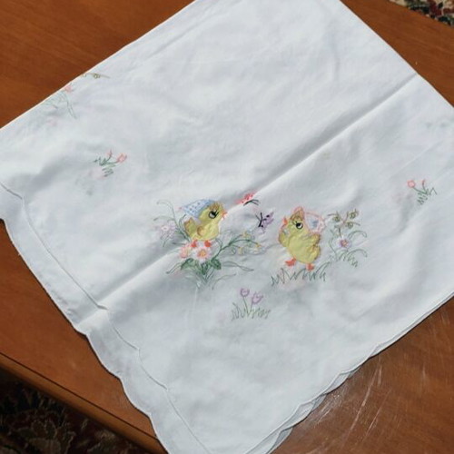 Easter tablecloth like new, cotton 82x82 cm