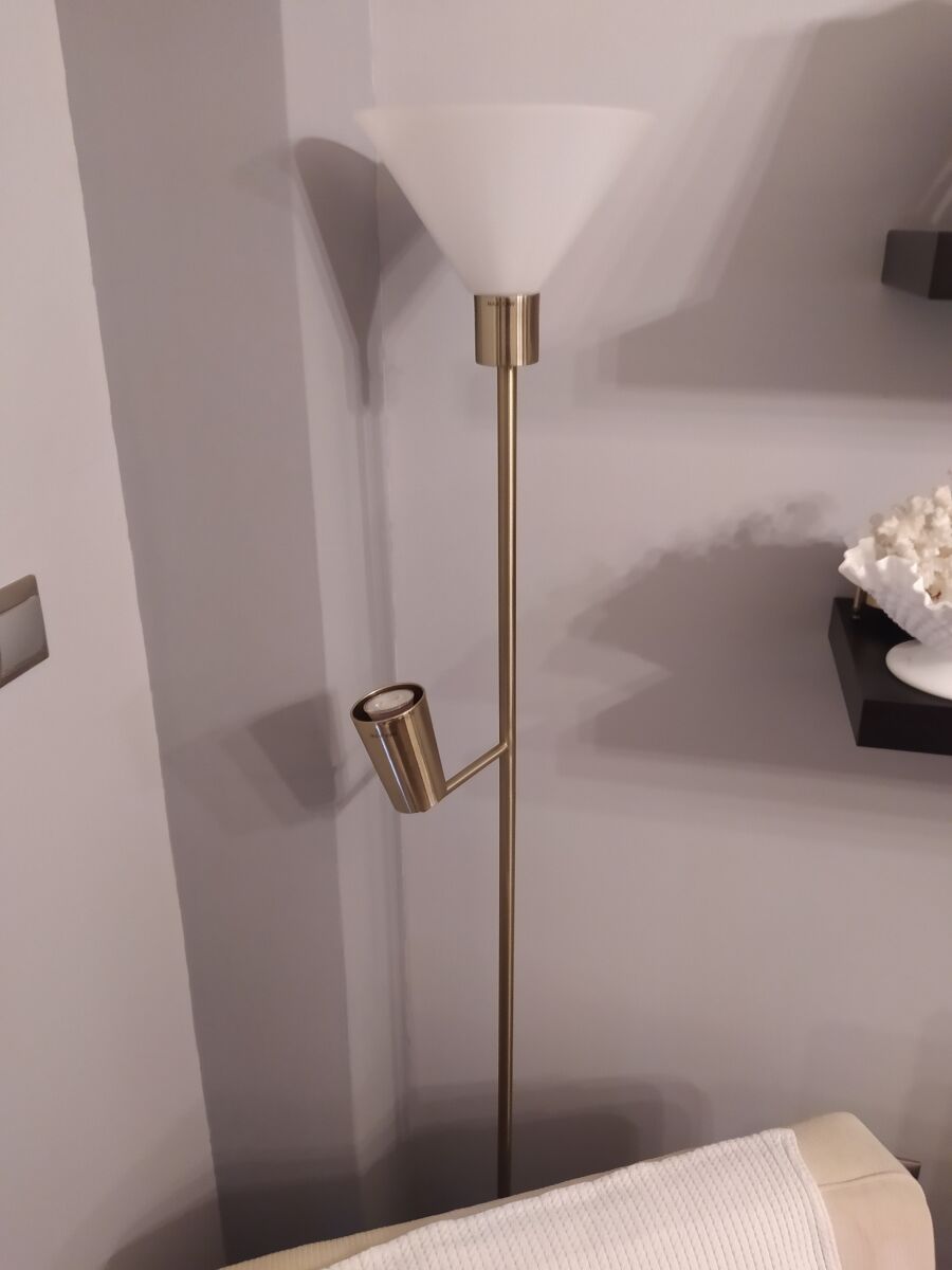 IKEA FLUGBO floor lamp like new with… - € 55,00 - Vendora.cy