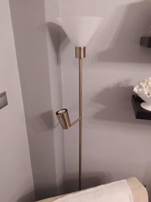 Φωτιστικό δαπέδου IKEA FLUGBO σαν καινούργιο με σποτάκι διαβάσματος και θερμούς LED λαμπτήρες
