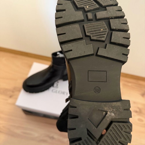 Biker boots black like new, size 38