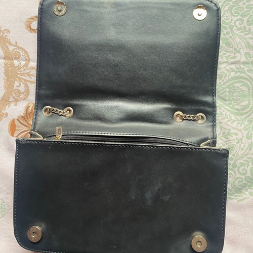 Guess shoulder and crossbody bag like new, black