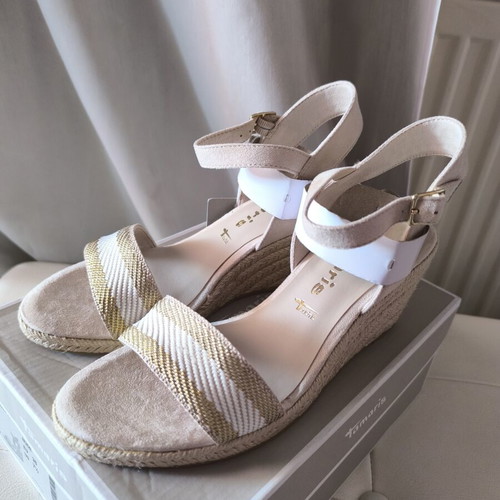 Tamaris platform sandals beige new