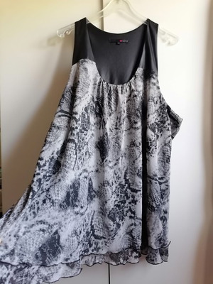 MXM sleeveless blouse, size 3XL, black and grey
