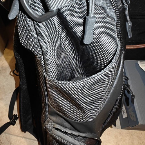 Ozuko Backpack 23.5lt waterproof, like new, black