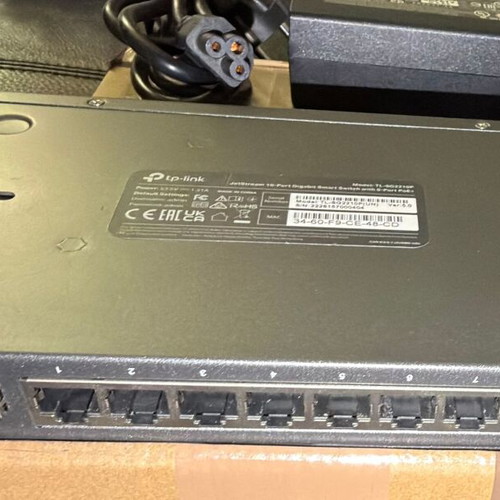 TP-LINK TL-SG2210P v5 Managed L2 PoE Switch like new with 8 Ethernet ports and 2 SFP ports