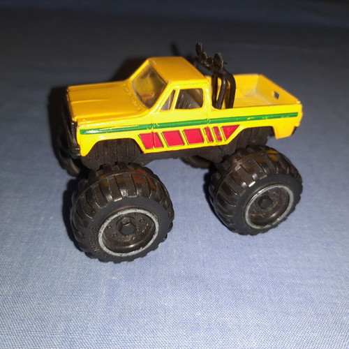 Majorette Monster Giant Super 4x4 toy car used