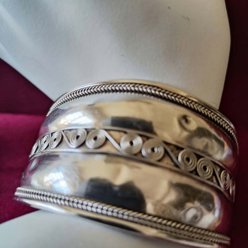Silver 925 cuff bracelet handmade, like new