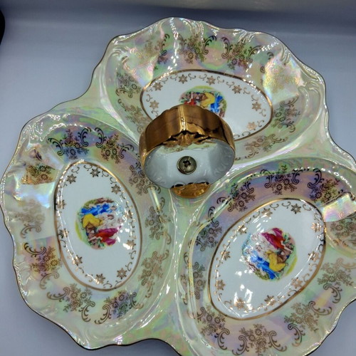 Vintage porcelain triptych plate like new with gold details