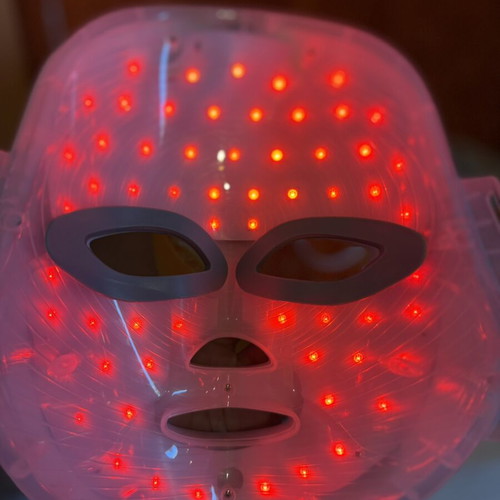 LED Facial Mask like new, skincare at home