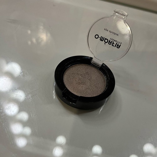 Omorfia single eyeshadow like new