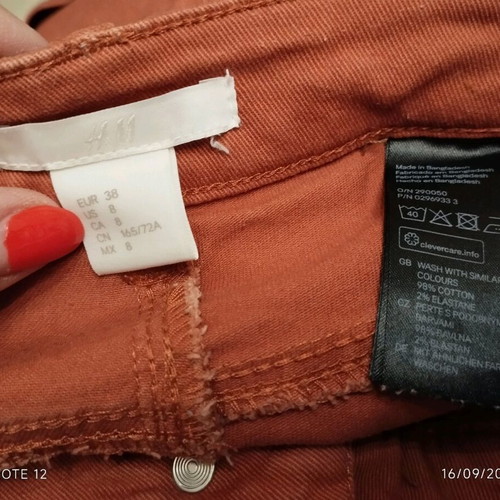 H&M Shorts size 38 like new, brown