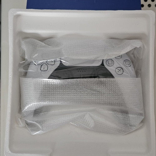 Sony DualSense PS5 wireless controller new, white