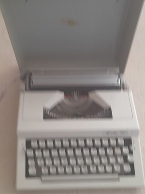 Typewriter like new condition