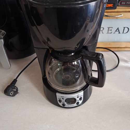 Bluesky filter coffee maker like new with 10 filters