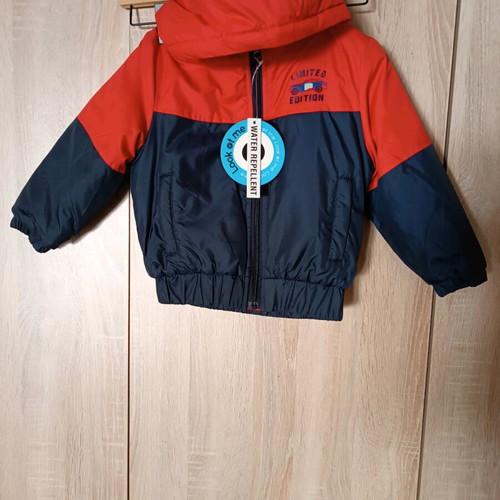 Water-repellent lightweight jacket for boy like new, size 2 years