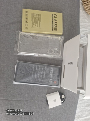 Xiaomi Redmi A5 smartphone 64GB Sandy Gold με αξεσουάρ