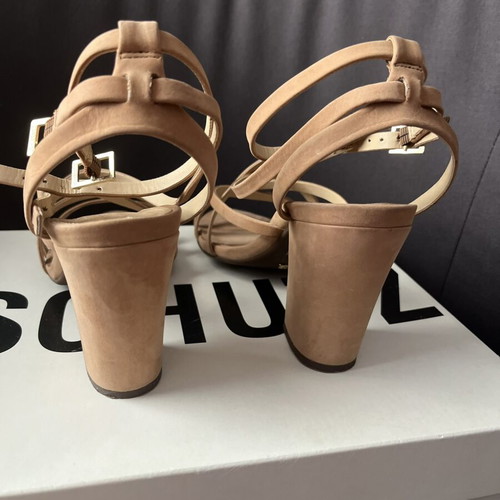 Schutz sandals nude like new, size 40