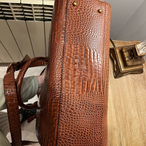 Guess handbag used, brown and red