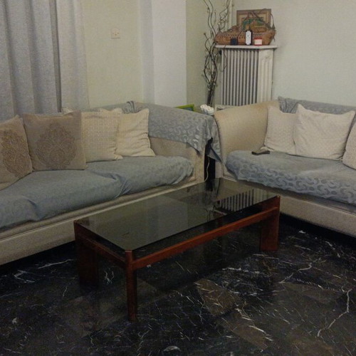 Living room set used, beige three-seater sofa, two-seater, coffee tables